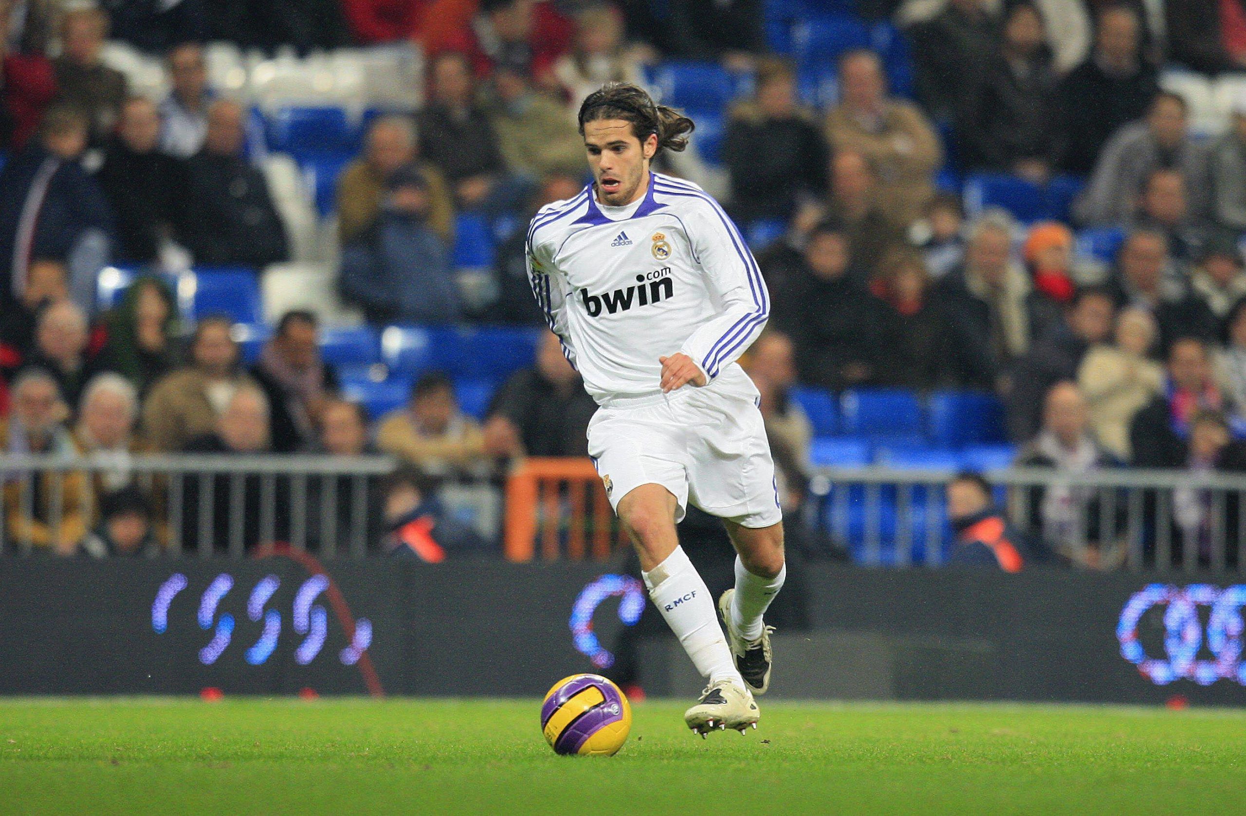 Xếp hạng 6 cầu thủ khoác áo số 5 ở Real Madrid kể từ Zidane_695c1db756511.jpeg